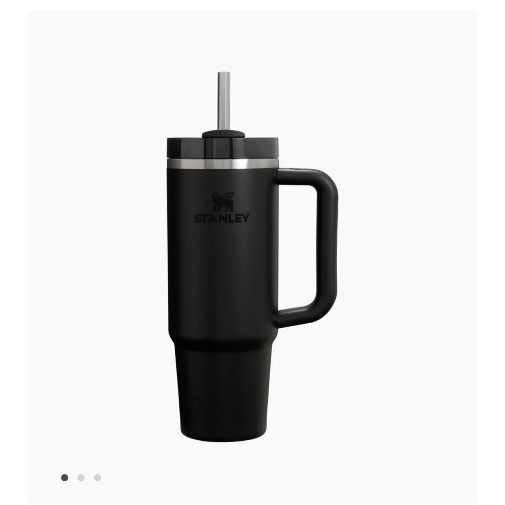 Stanley Matte Black thermal with lid and straw 30oz